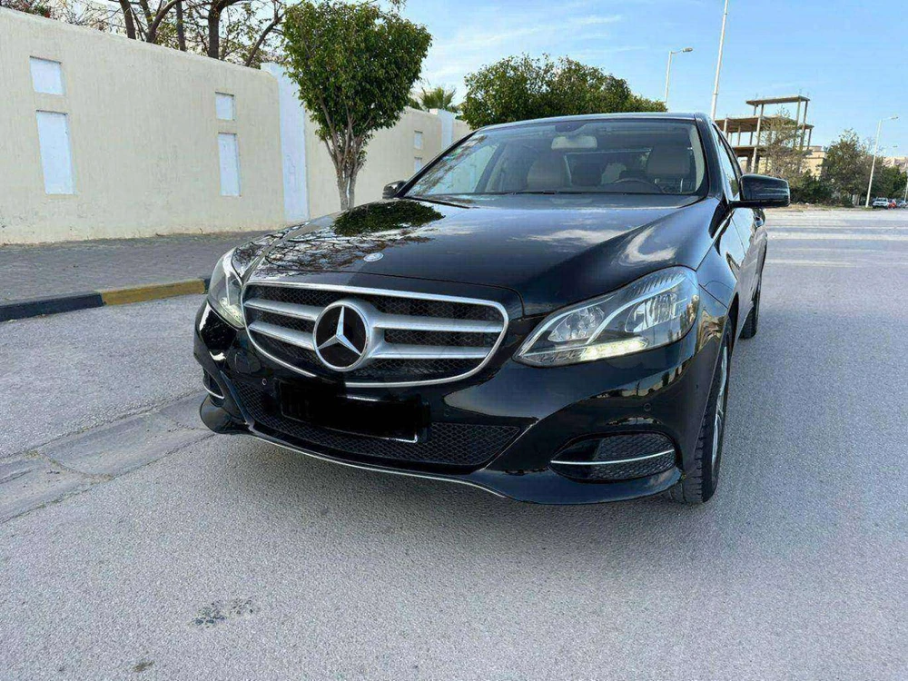 Carte voiture Mercedes-Benz Classe E