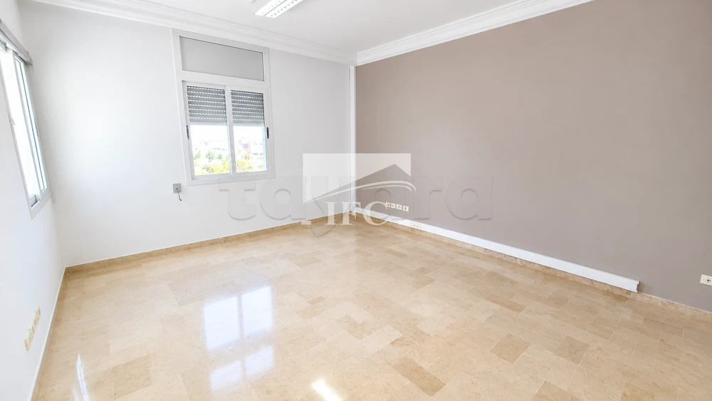 Bureau en 4 espaces 100m² lac 1 IFCL1380