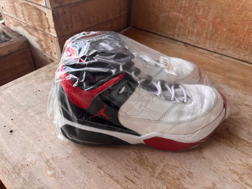 Jordan max aura 3