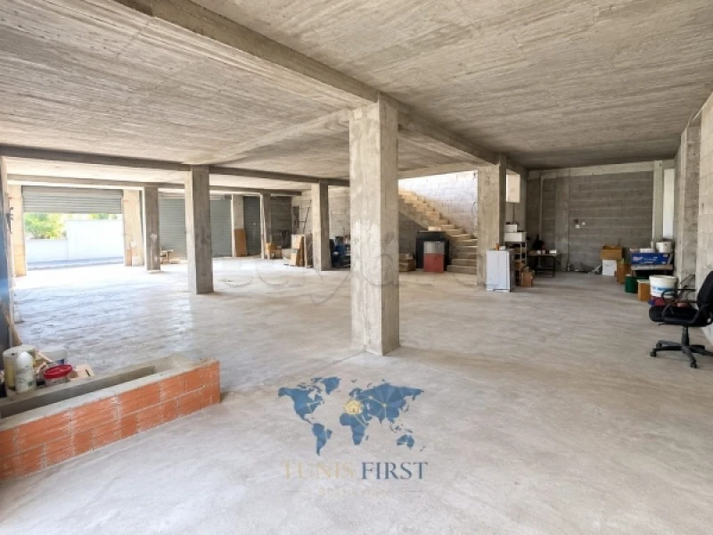 A louer local commercial de 190 m² à Ain Zaghouan Nord