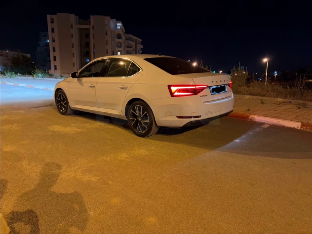 Skoda Superb