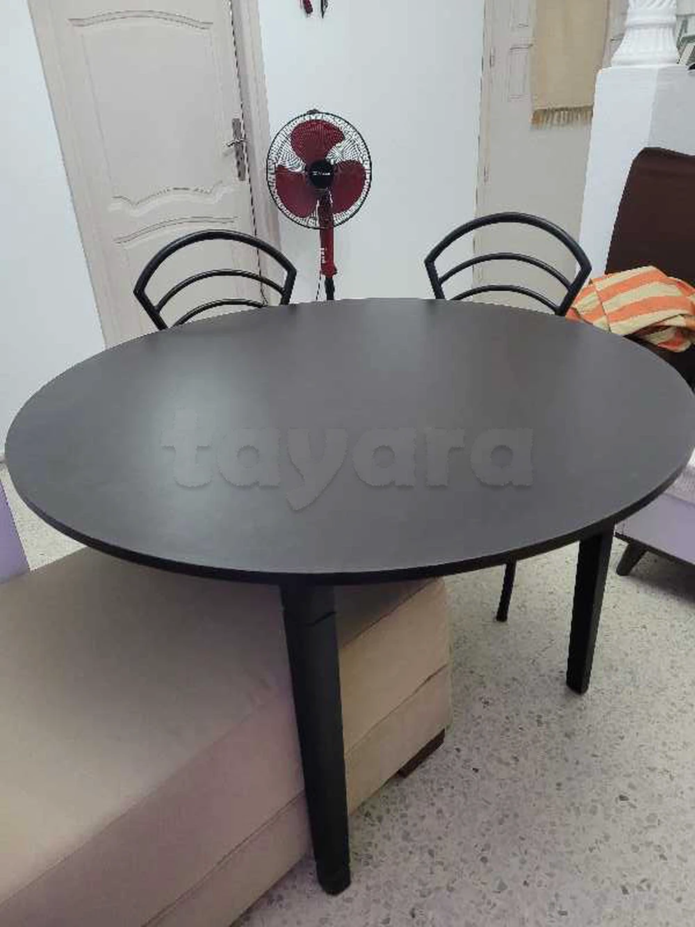table et 4 chaises