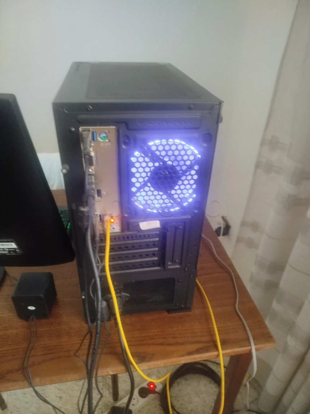 Pc de bureau (unité+écran)