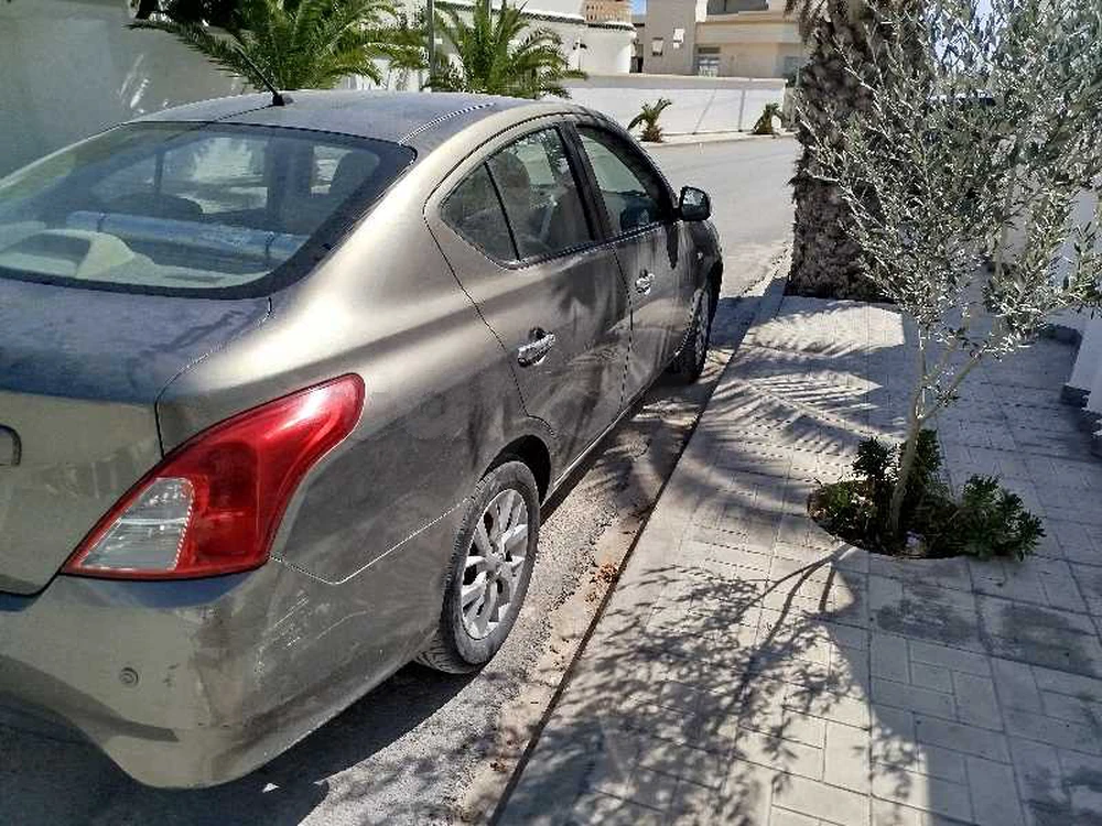 Carte voiture Nissan Sunny