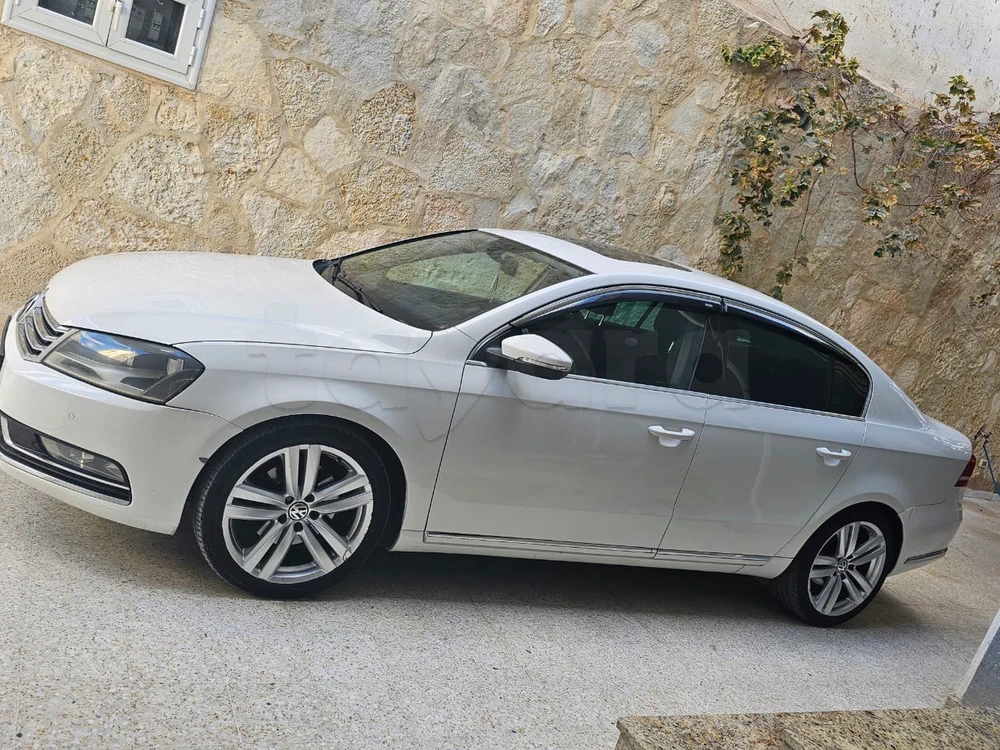 Carte voiture Volkswagen Passat