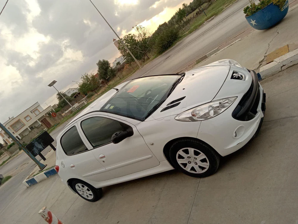 Peugeot 206+