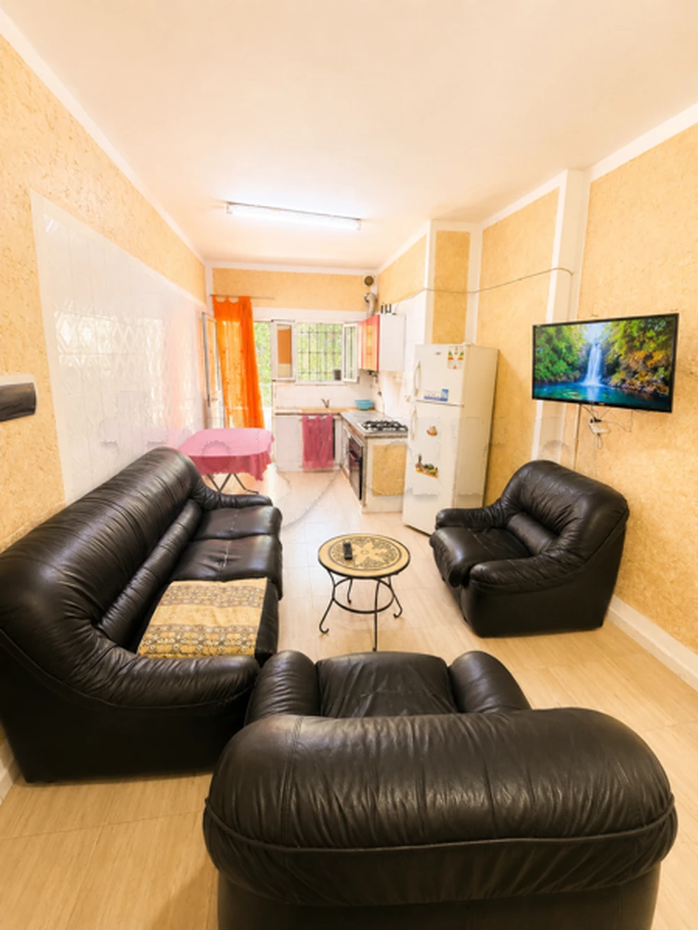 🏖️ Appartement 3 Chambres avec Garage & Vue Mer Partielle – Proche Plage 🌊