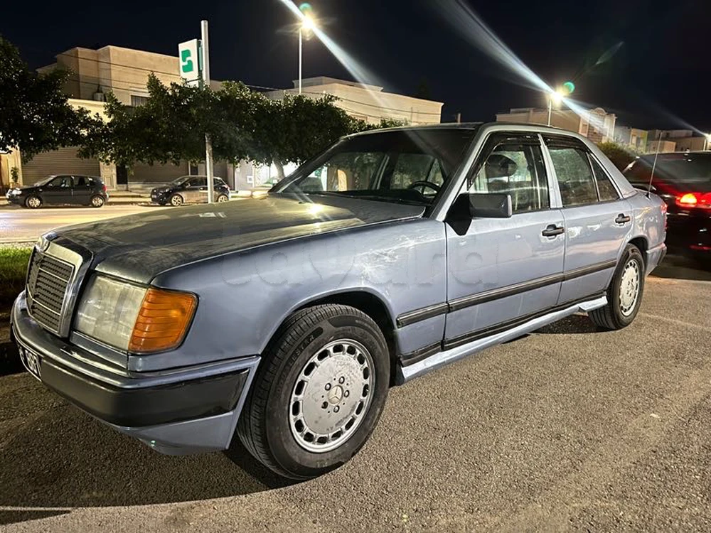 Carte voiture Mercedes-Benz 250