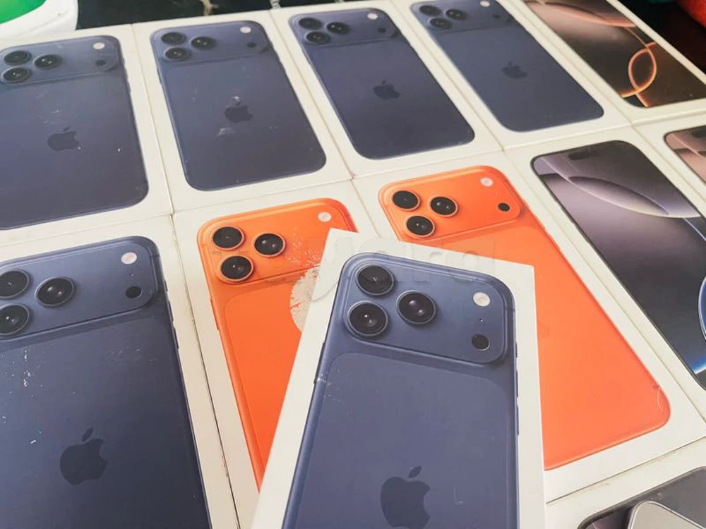 iphone 17 pro max 512G Europe Cacheté