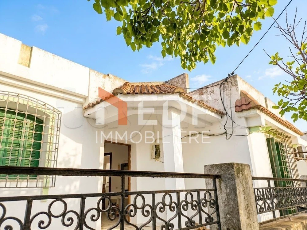 Deux Maisons avec studio à vendre à Ain Mariem, Bizerte.