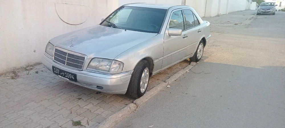 Carte voiture Mercedes-Benz Classe C