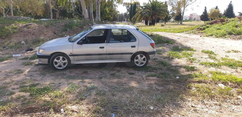 Peugeot 306