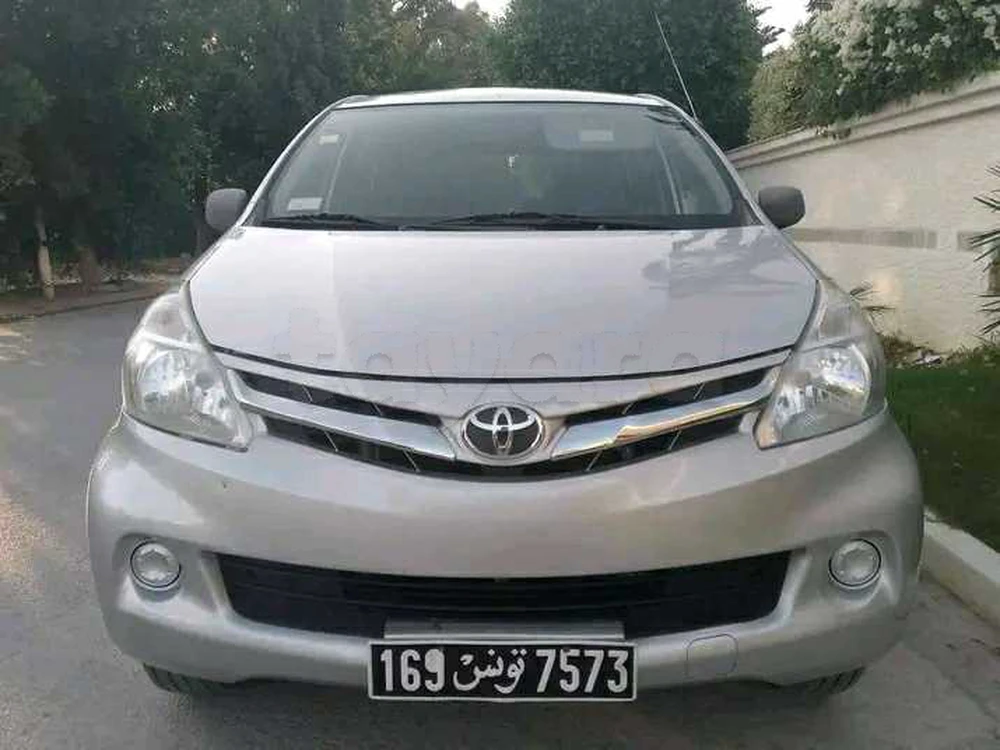 Carte voiture Toyota Avensis