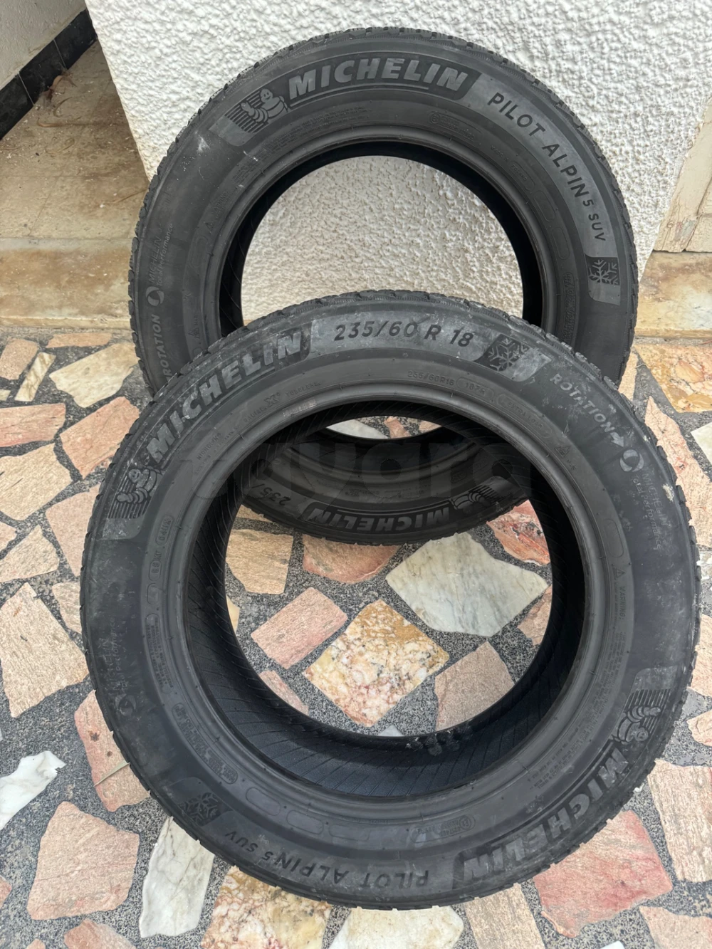 2 pneus Michelin 235/60/18