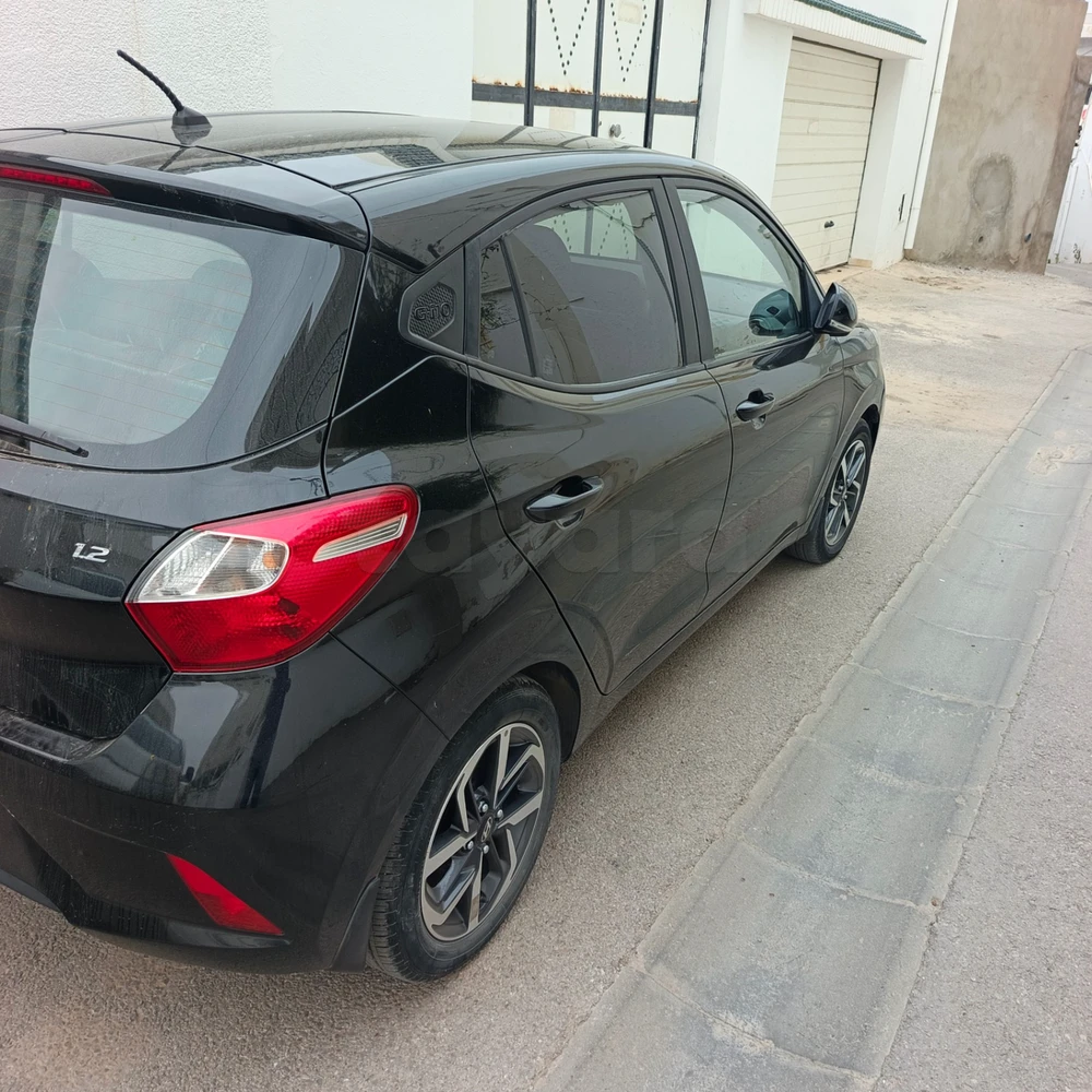 Carte voiture Hyundai i10