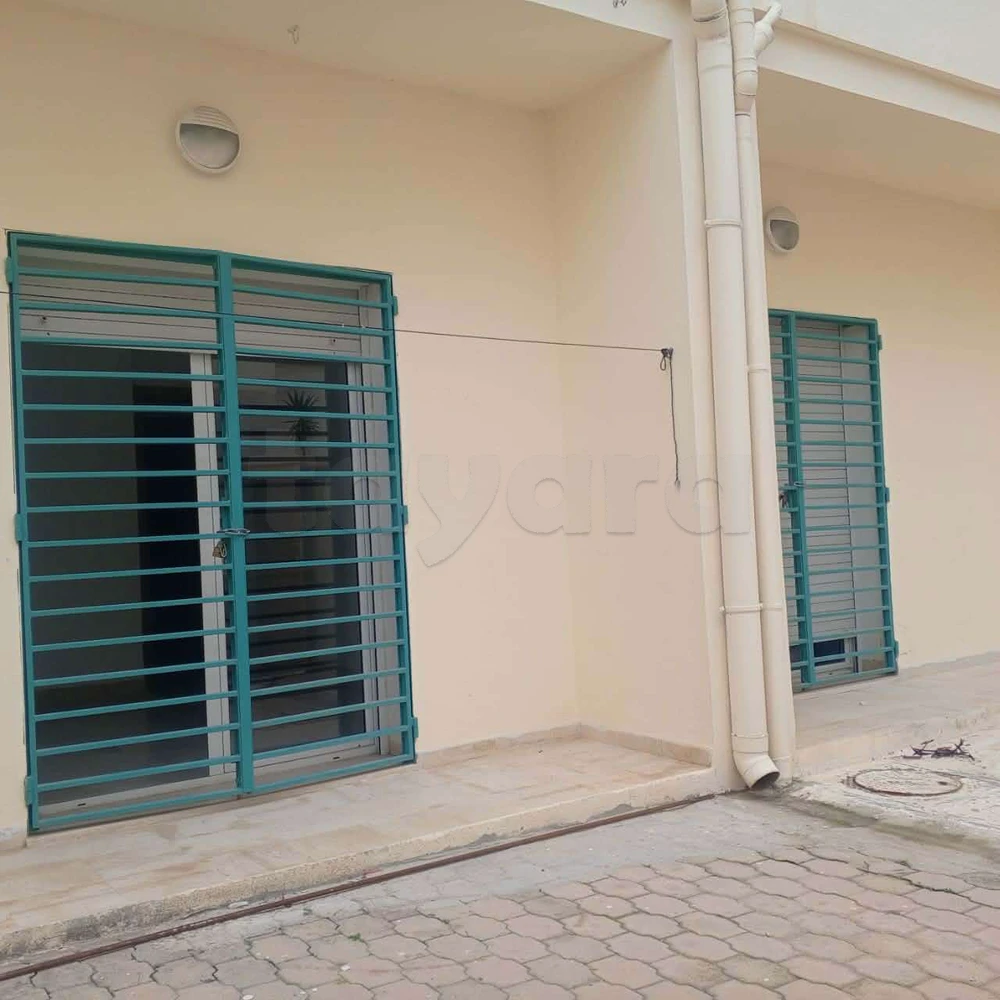 À VENDRE un appartement S+3 à Bhar Lazreg (proche La Closerie)