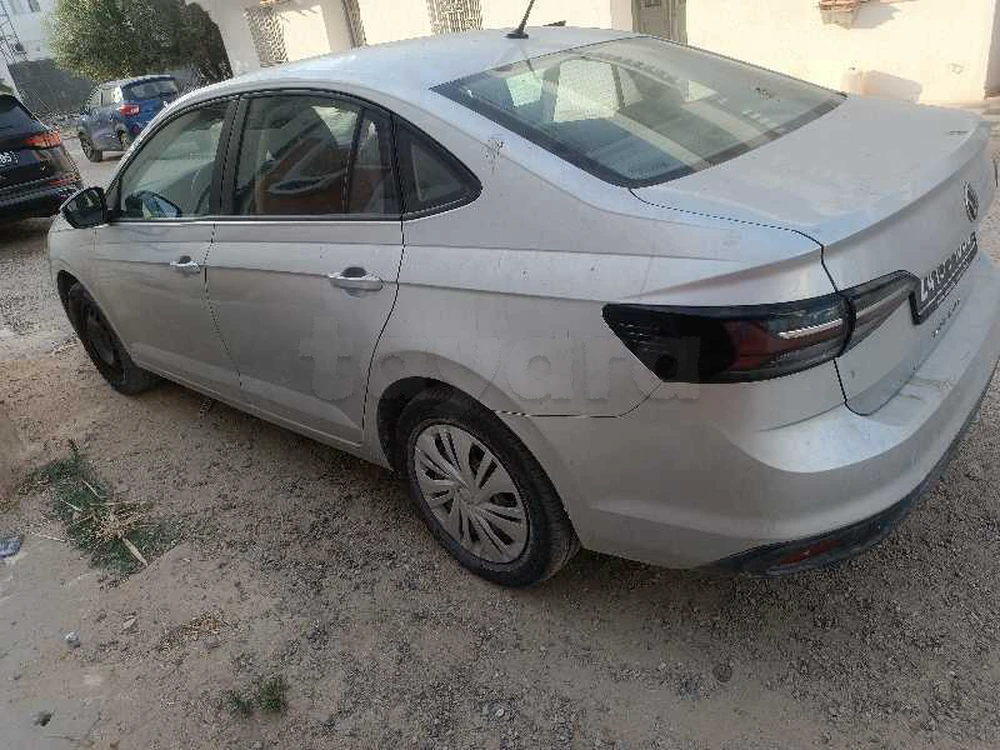 Carte voiture Volkswagen Jetta