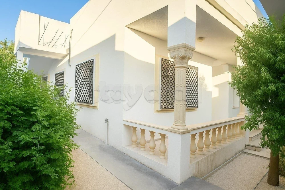 Villa à vendre (S+4) – Cité Ghazela