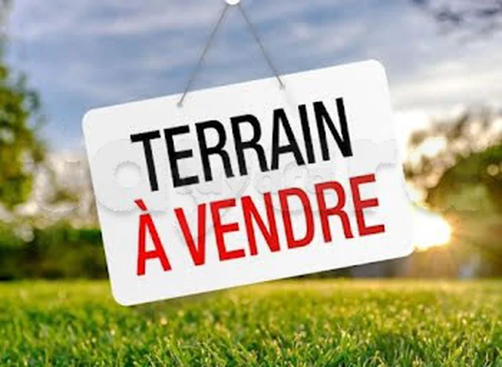 Terrain 6000 m² R+6 à Riadh Landalous