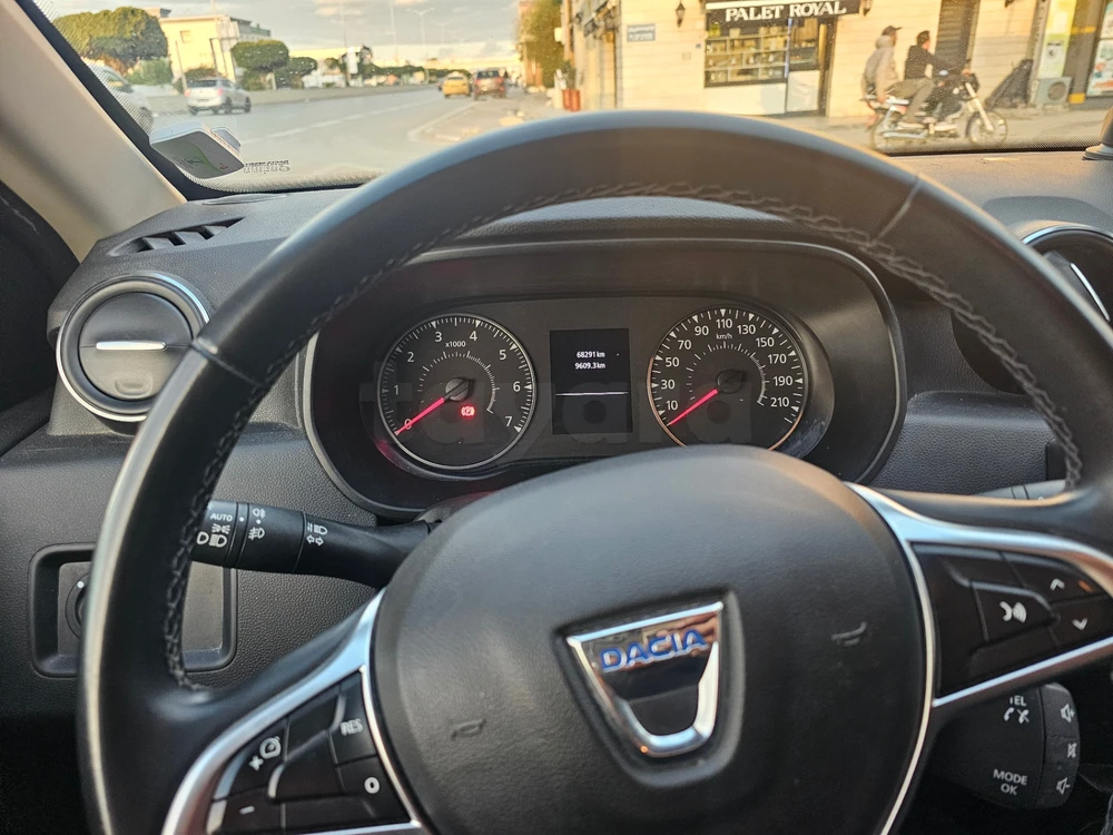 Carte voiture Dacia Duster