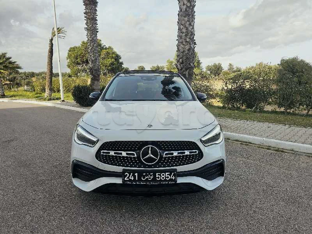 Carte voiture Mercedes-Benz Classe GLA