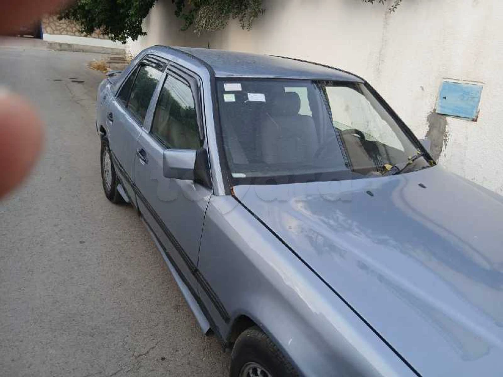 Mercedes-Benz 250