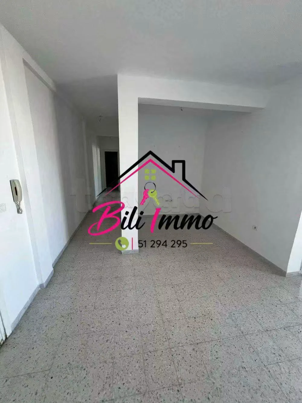 Un appartement s+2 à chott mariem