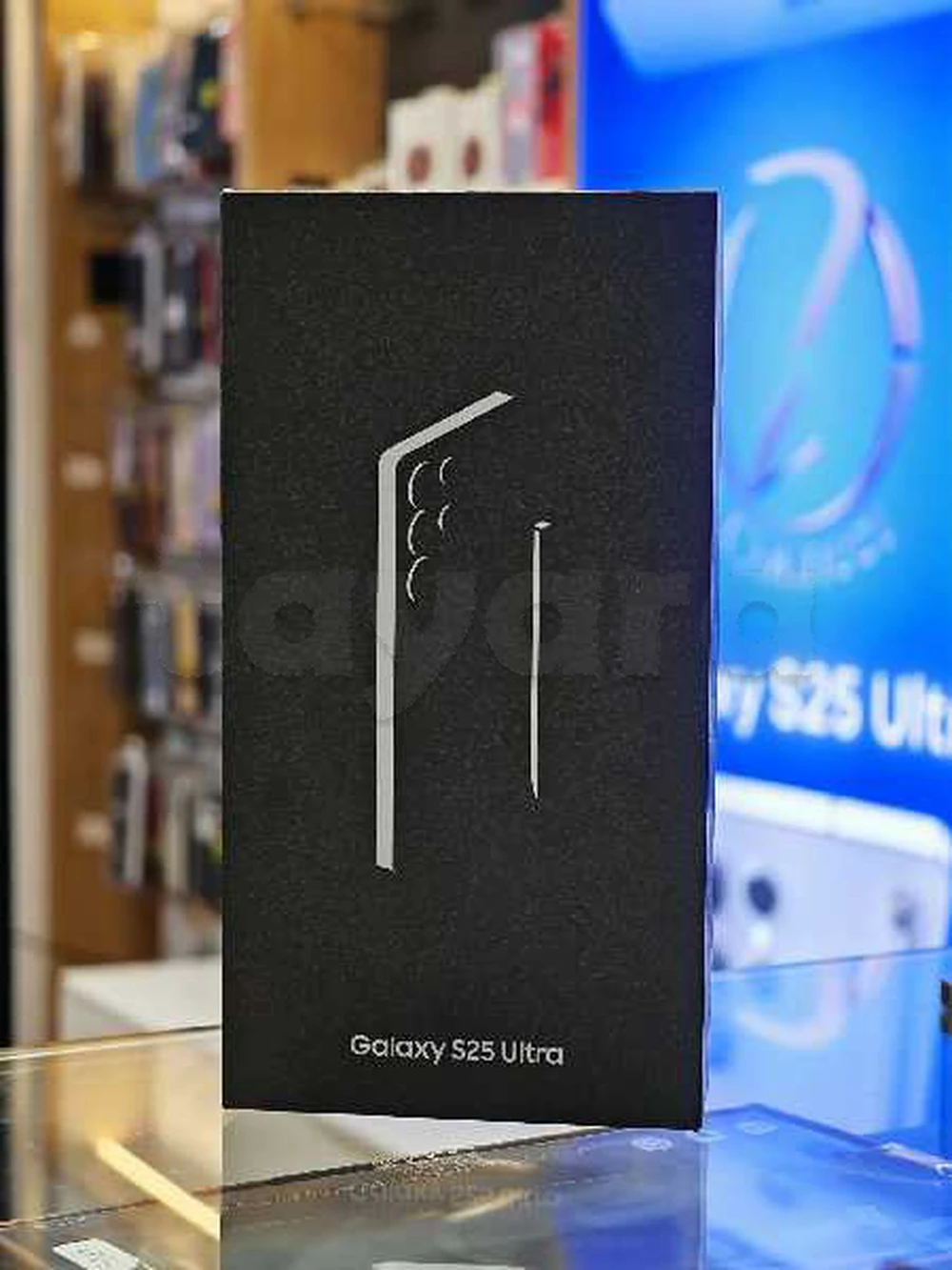 Samsung S25 Ultra cacheté