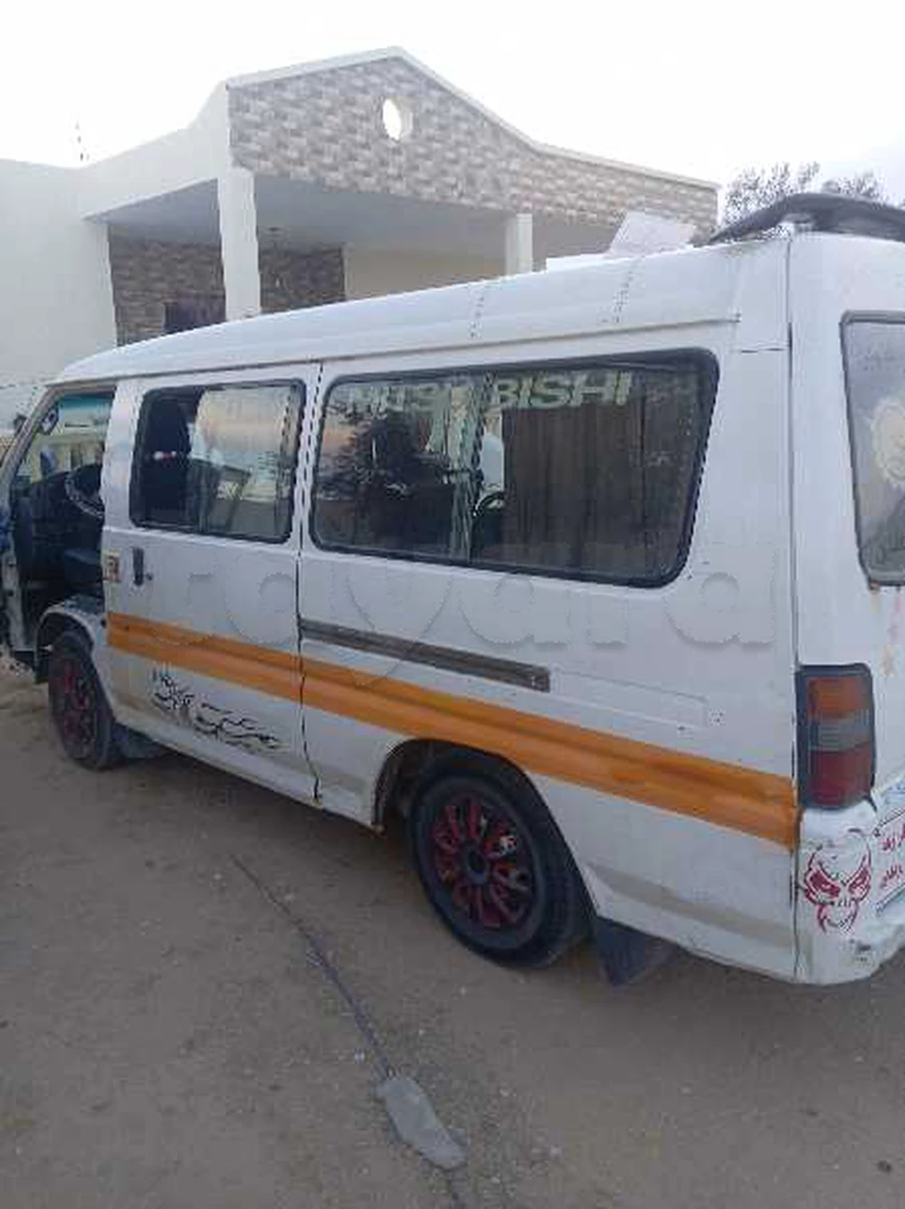 Mitsubishi L200