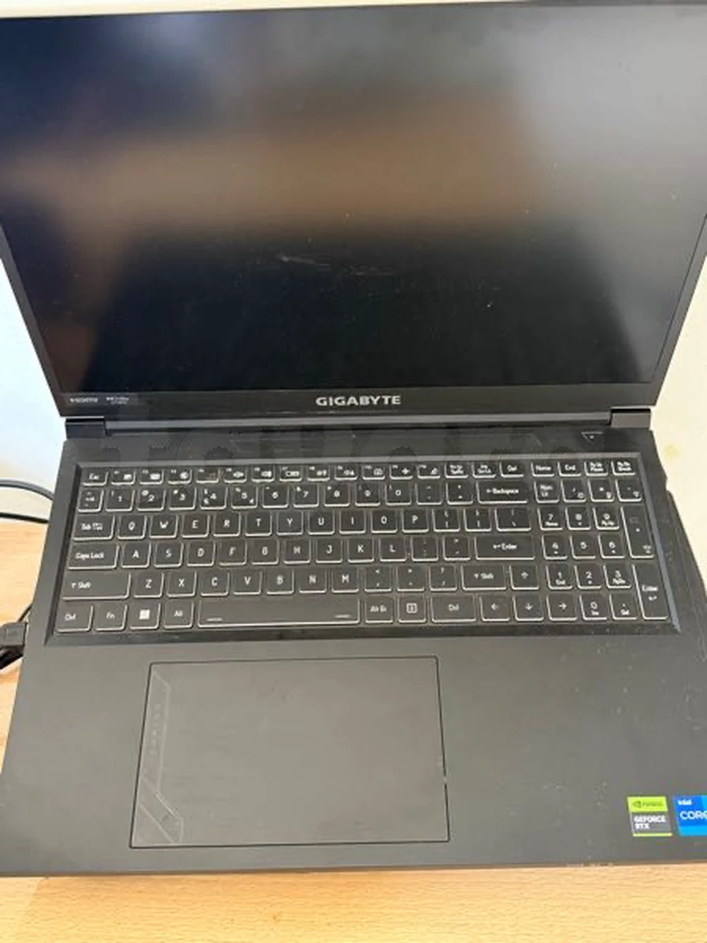 PC Portable Gigabyte G6KF / I7-13620H / RTX 4060 8G / 16 Go DDR5 / 1 To SSD / Noir