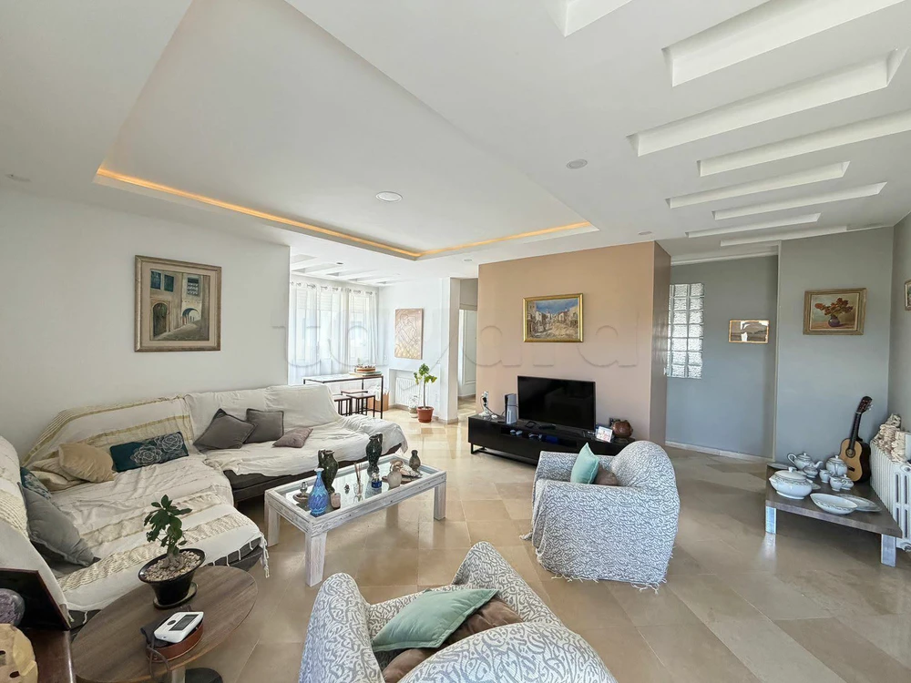 A louer appt meublé S3 sup 150 m² derrière Raja Haider à la Marsa