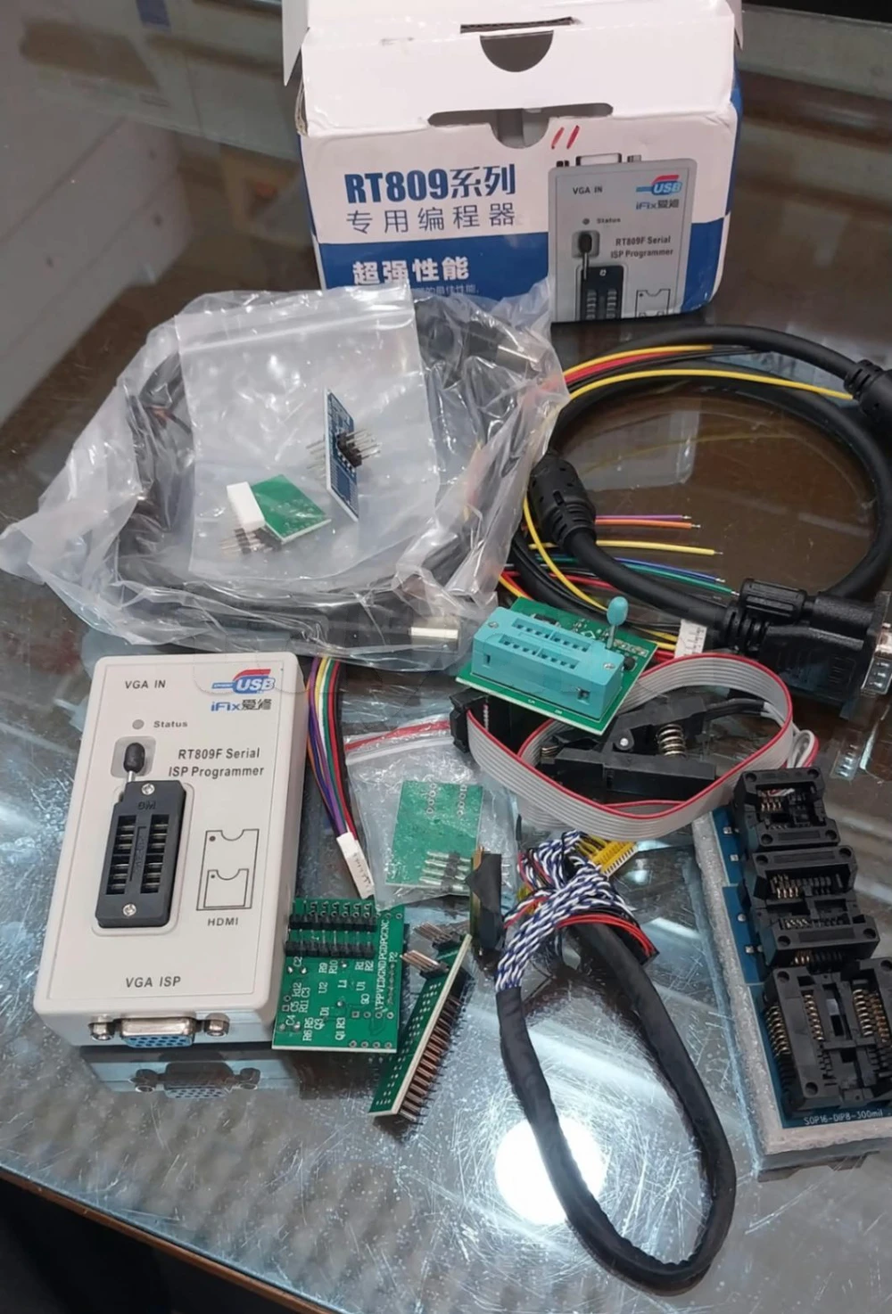 Programmeur RT809