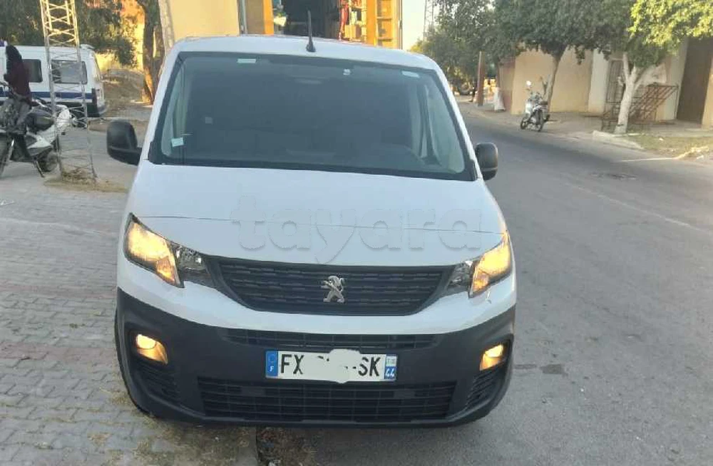 Carte voiture Peugeot Partner