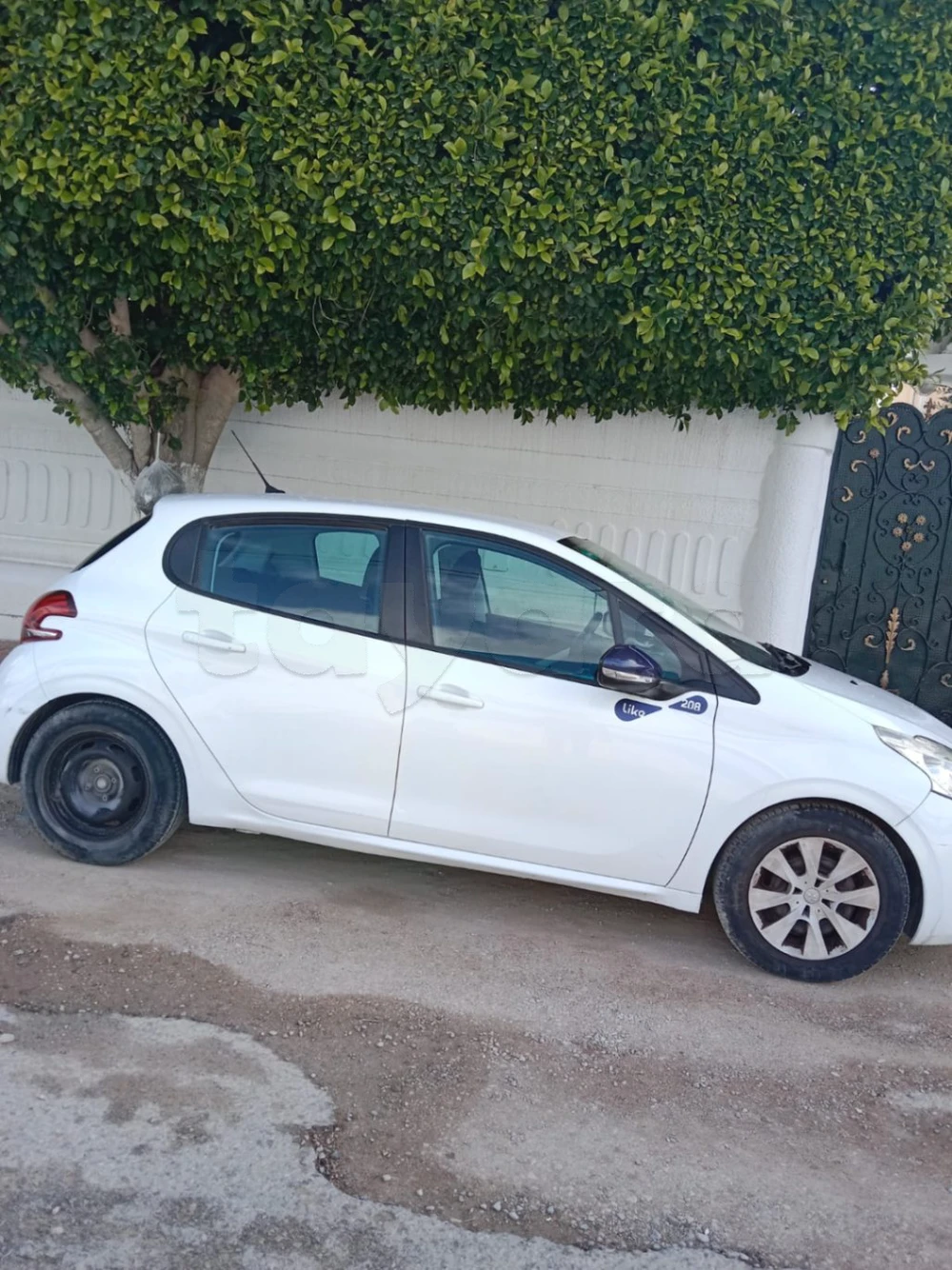 Carte voiture Peugeot 208