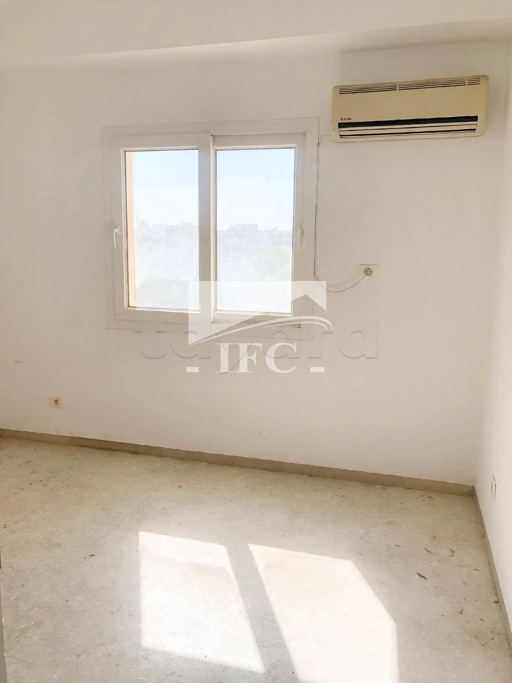Bureau en 3 espaces-58m²-CUN-IFCU119