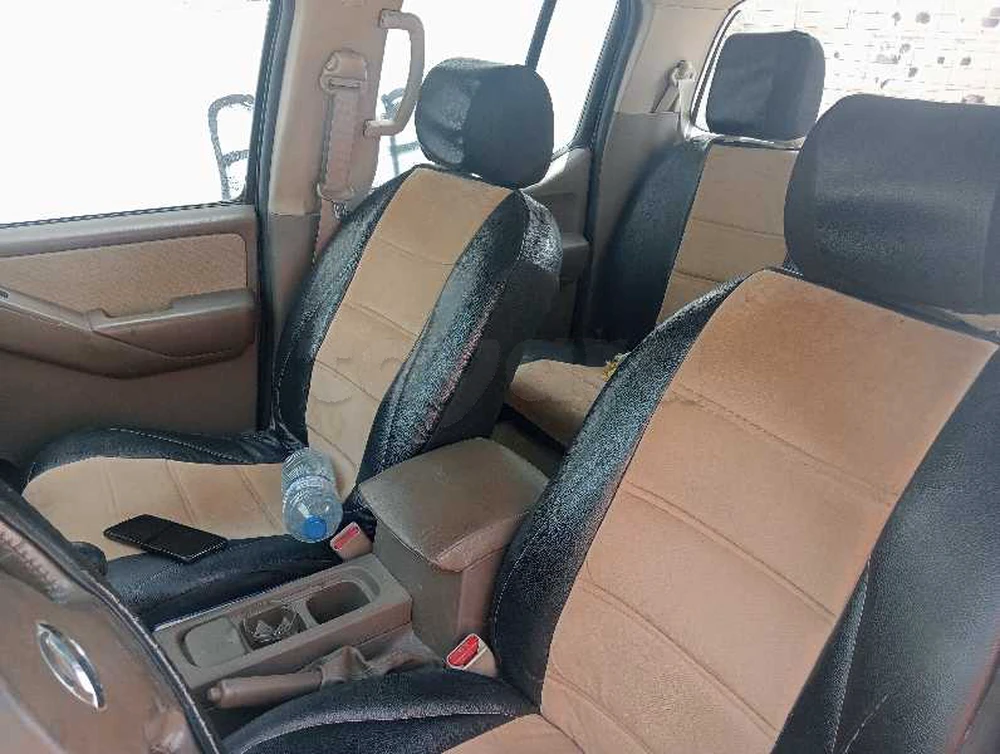Carte voiture Nissan Navara