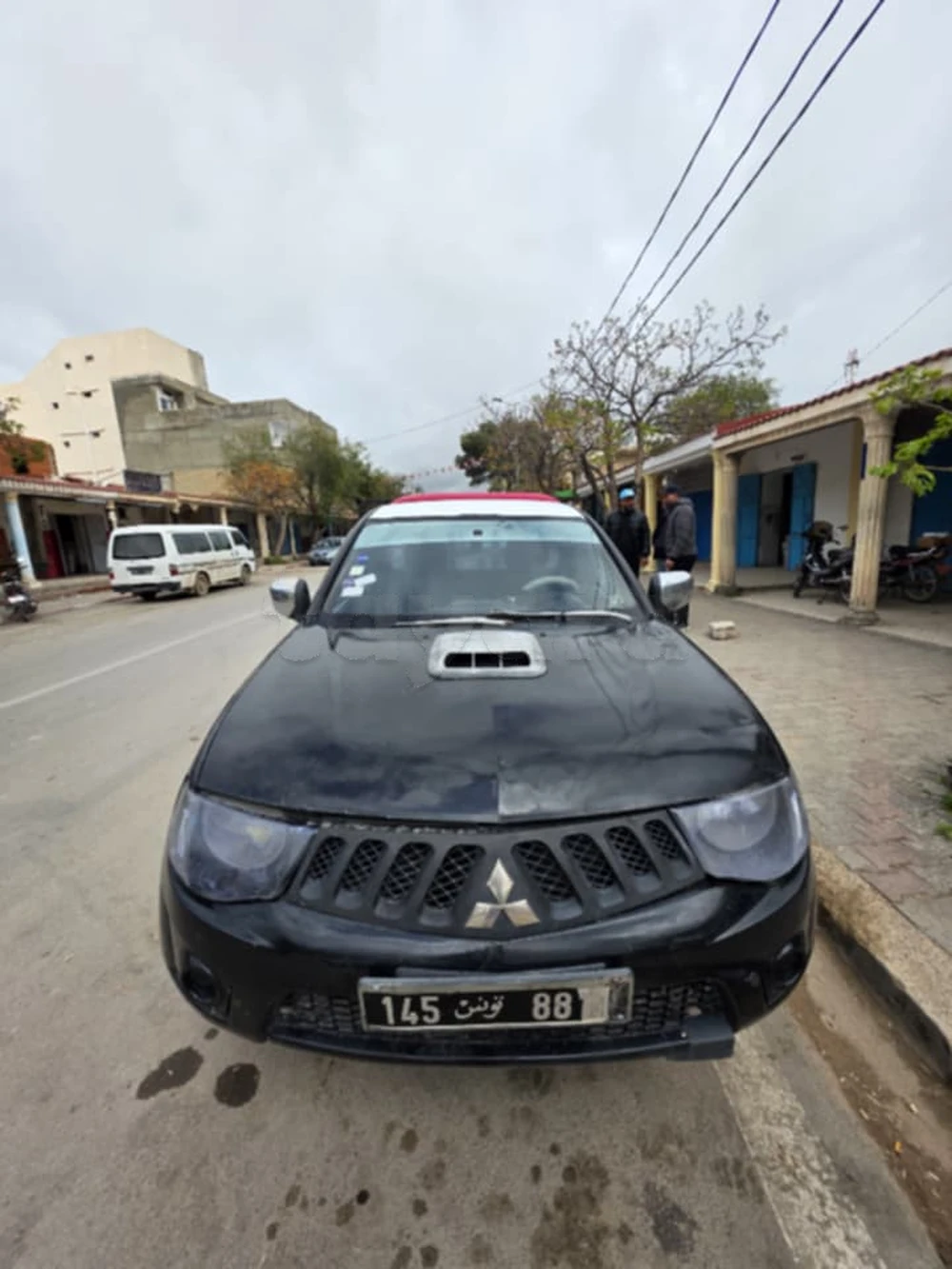 Mitsubishi L200