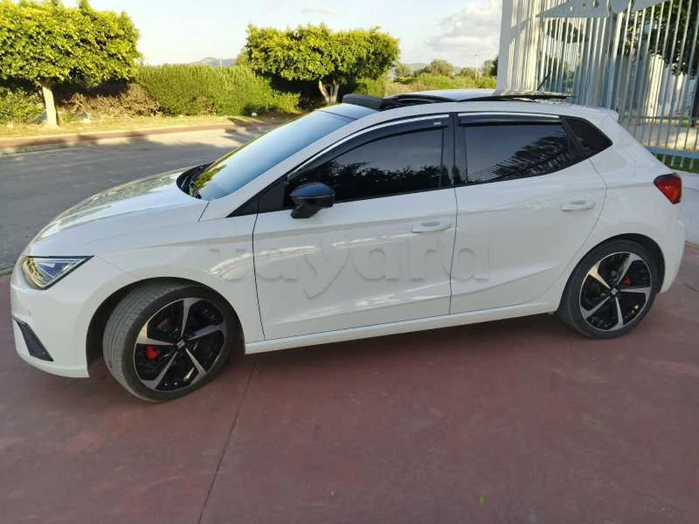 Carte voiture SEAT Ibiza