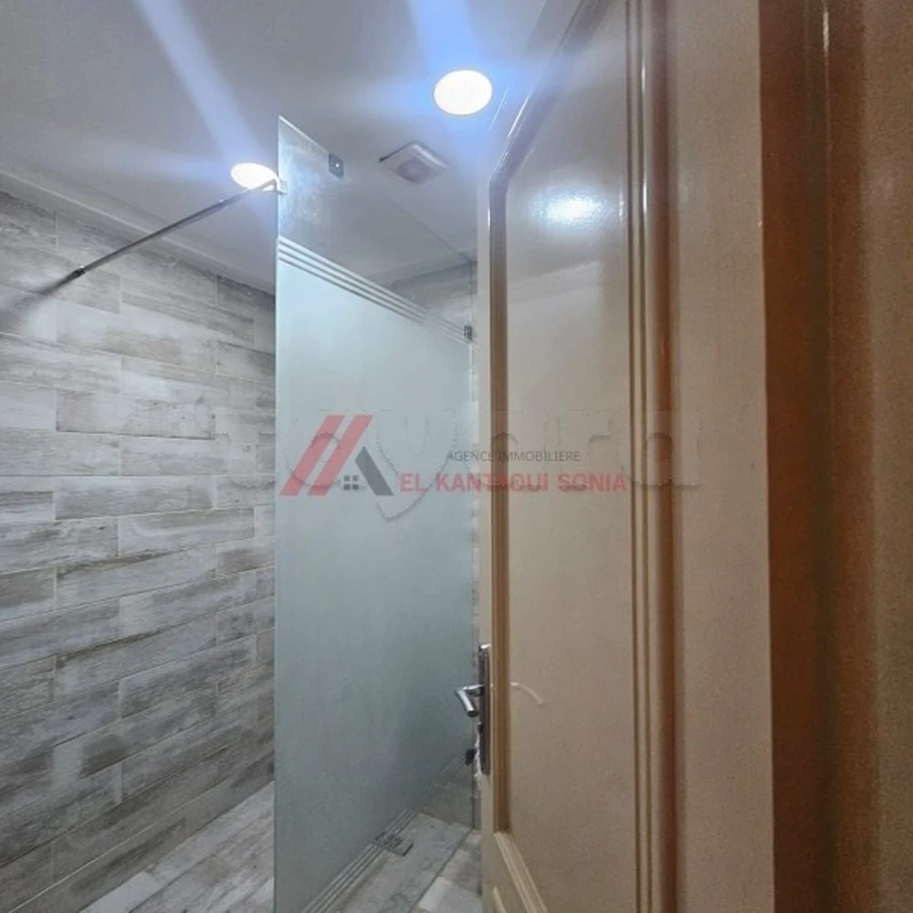 A vendre appartement réez de chaussée à tantana