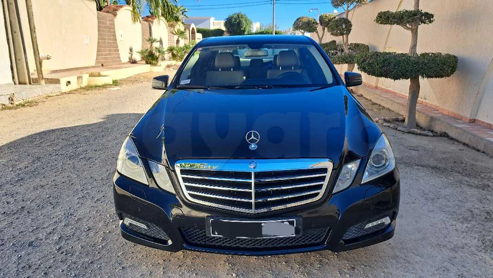 Carte voiture Mercedes-Benz Classe E