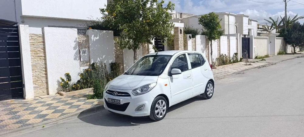 Carte voiture Hyundai i10