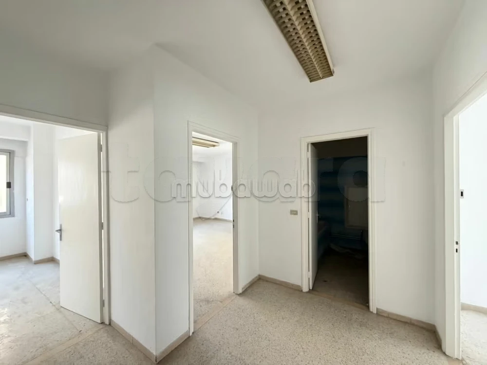 A louer Immeuble 80 pièces ac ascenseur Tunis