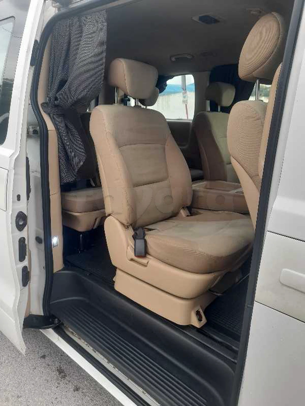Hyundai H-1