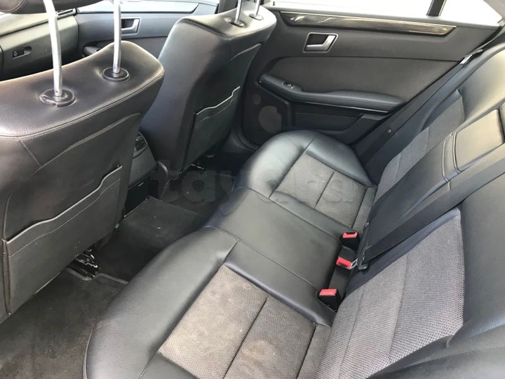 Carte voiture Mercedes-Benz Classe E