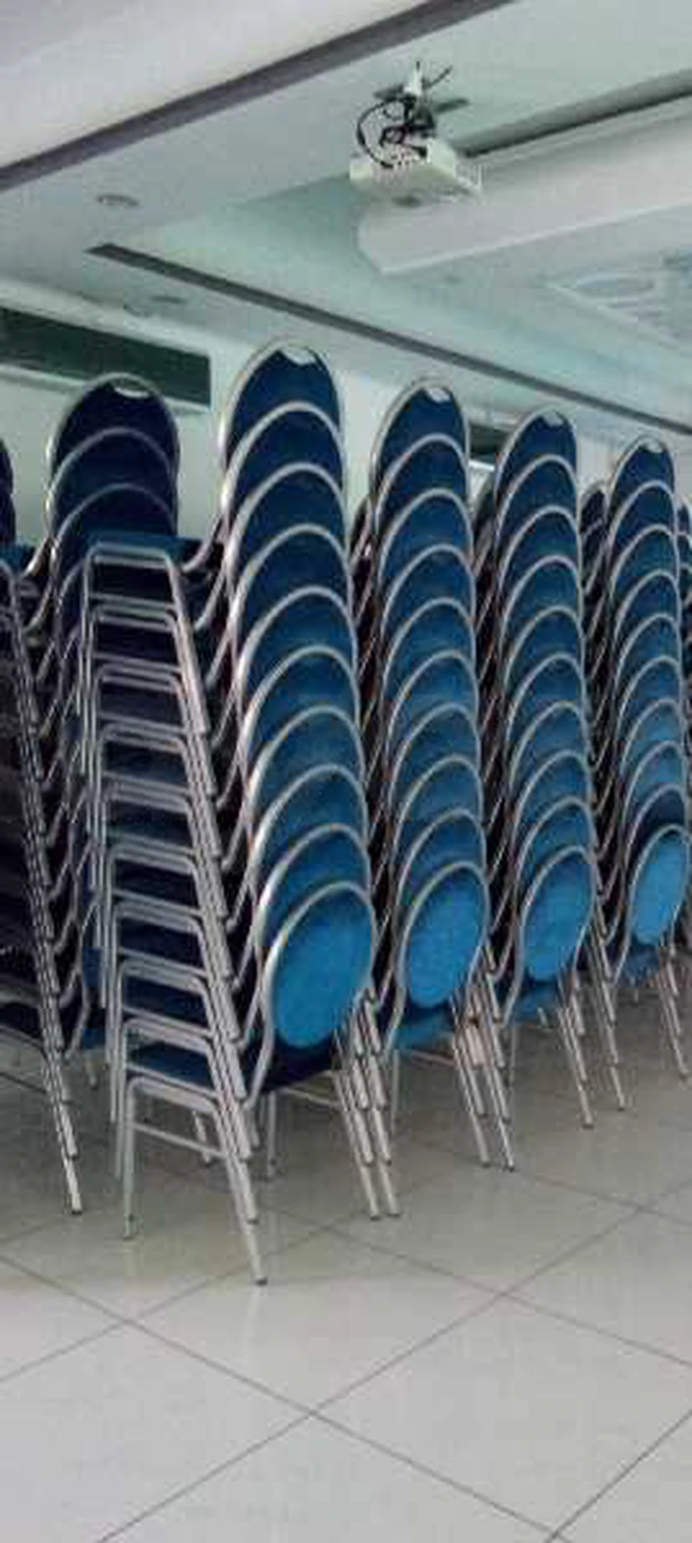 chaises