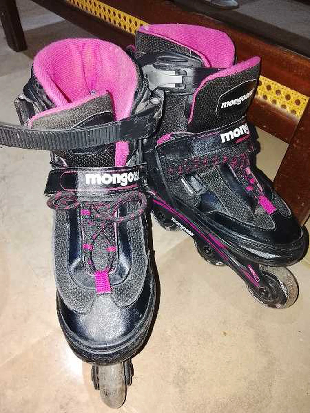 🛼 Rollers Mongoose noir et rose 🖤💗