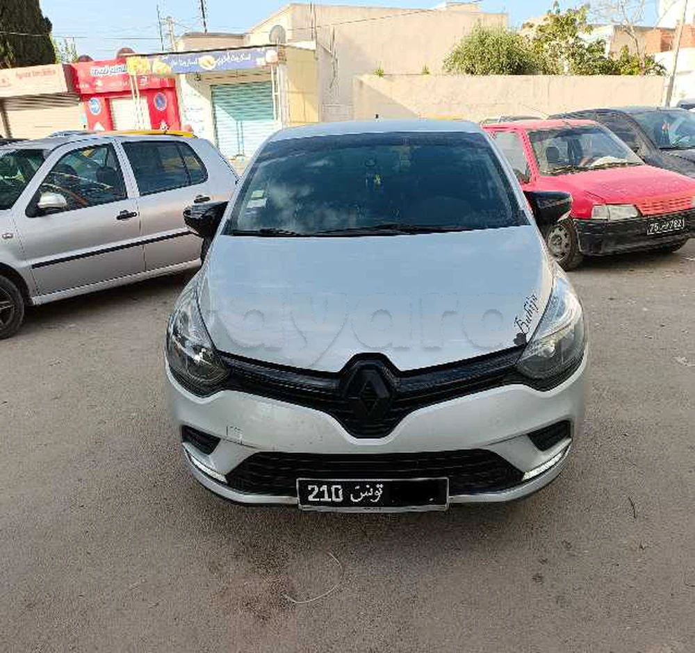 Carte voiture Renault Clio