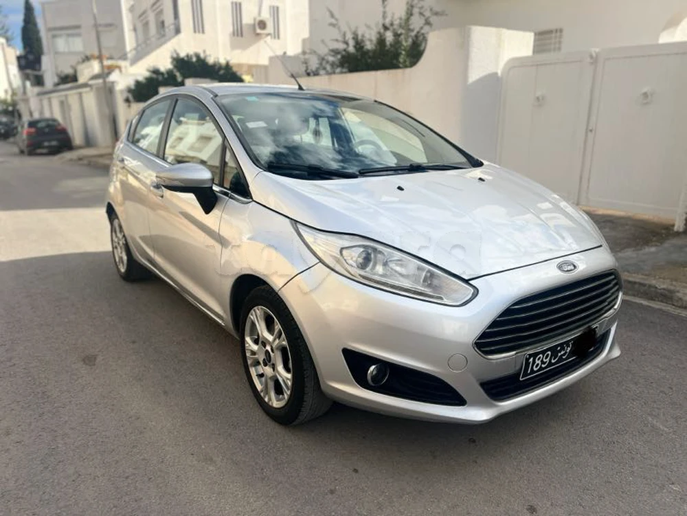 Carte voiture Ford Fiesta