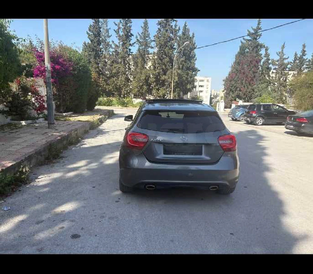 Carte voiture Mercedes-Benz Classe A