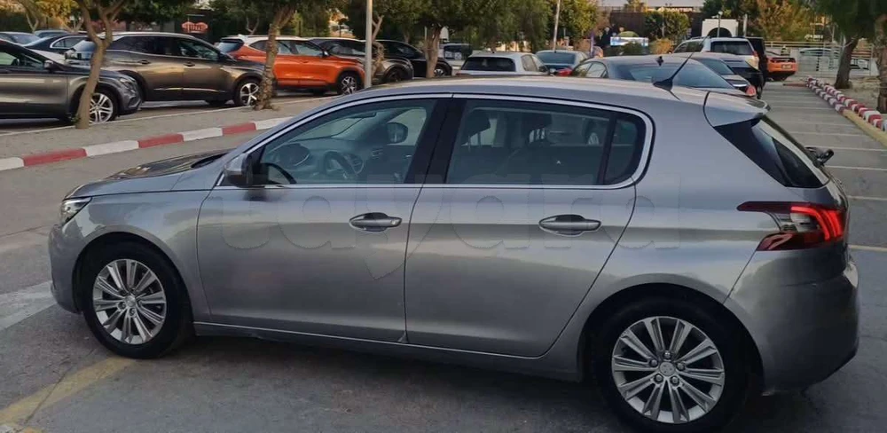 Peugeot 308